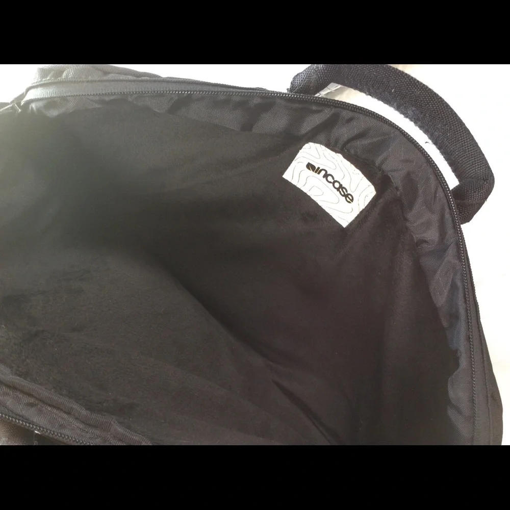 Incase Black Laptop Bag Handle Shoulder Strap
